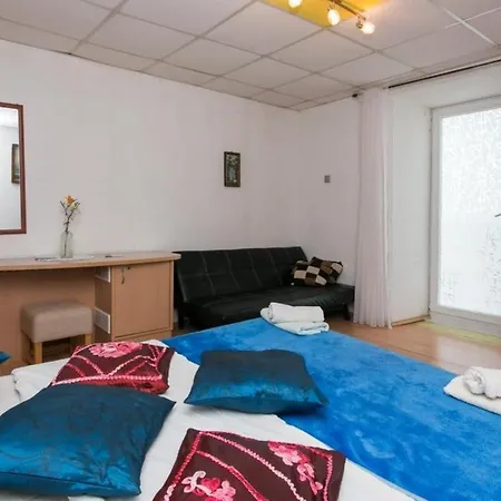 Barbara - Double With Shared Bathroom Apartment Dubrovnik