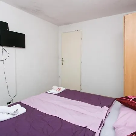 Apartment Barbara - Double With Shared Bathroom
