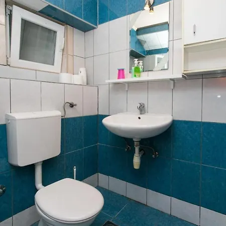 Barbara - Double With Shared Bathroom Apartmán *
